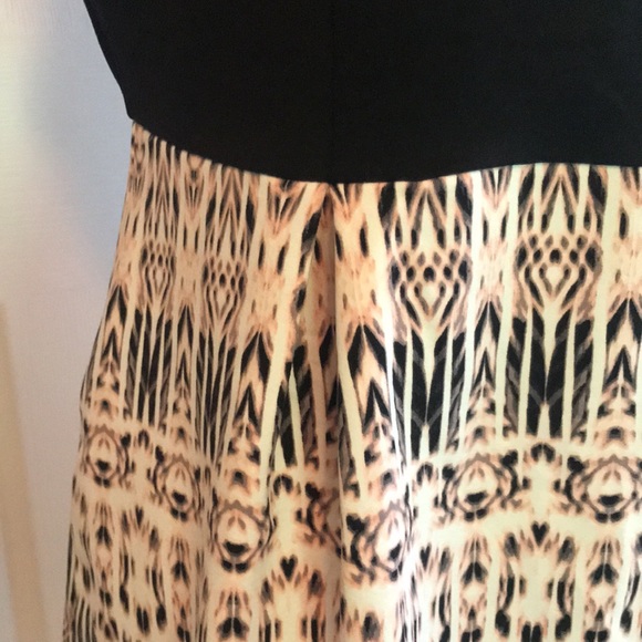 Dress - Picture 4 of 6